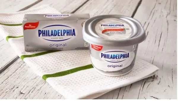Kraft Philadelphia Original Cream Cheese 452 g (Pack of 2) - Image 2